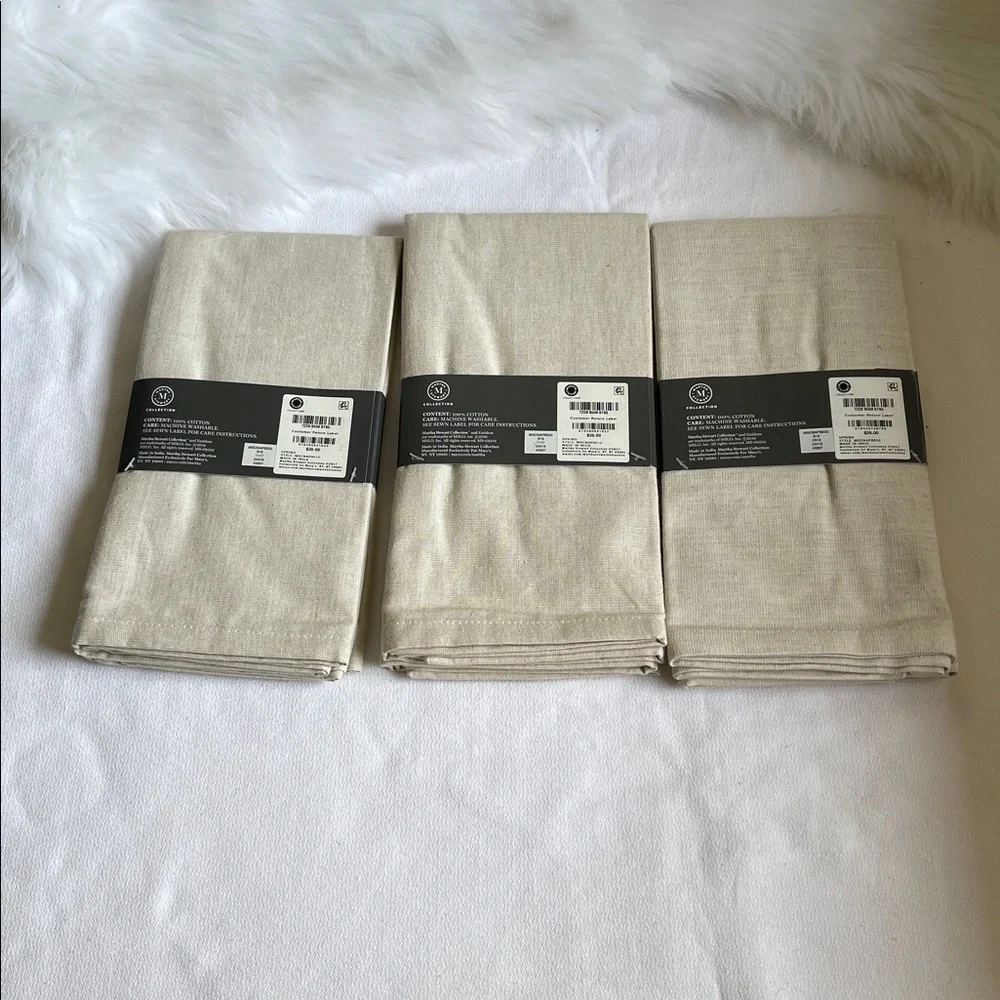 Martha Stewart Collection 6 Table Napkins Brand New With Tags.
